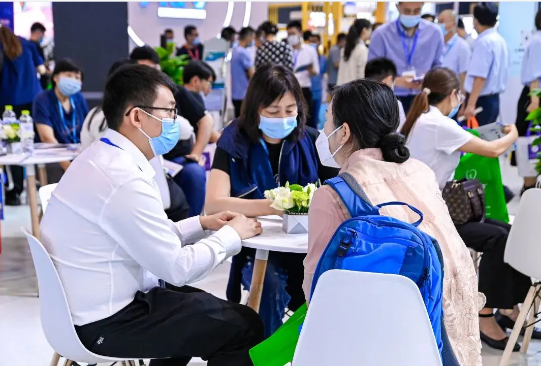 2024 中国（南京）国际口腔设备器械博览会 ()